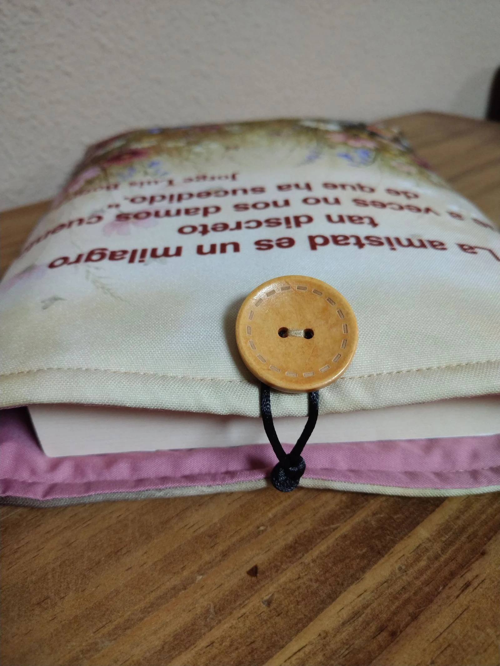Funda literaria acolchada - Diseño Niños y Flores - Hecho a mano  – photo 4